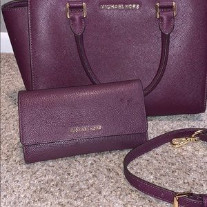 Michael Kors Purse & wallet